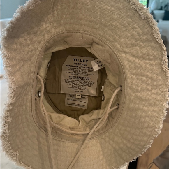 Tilley Hat - Picture 6 of 13